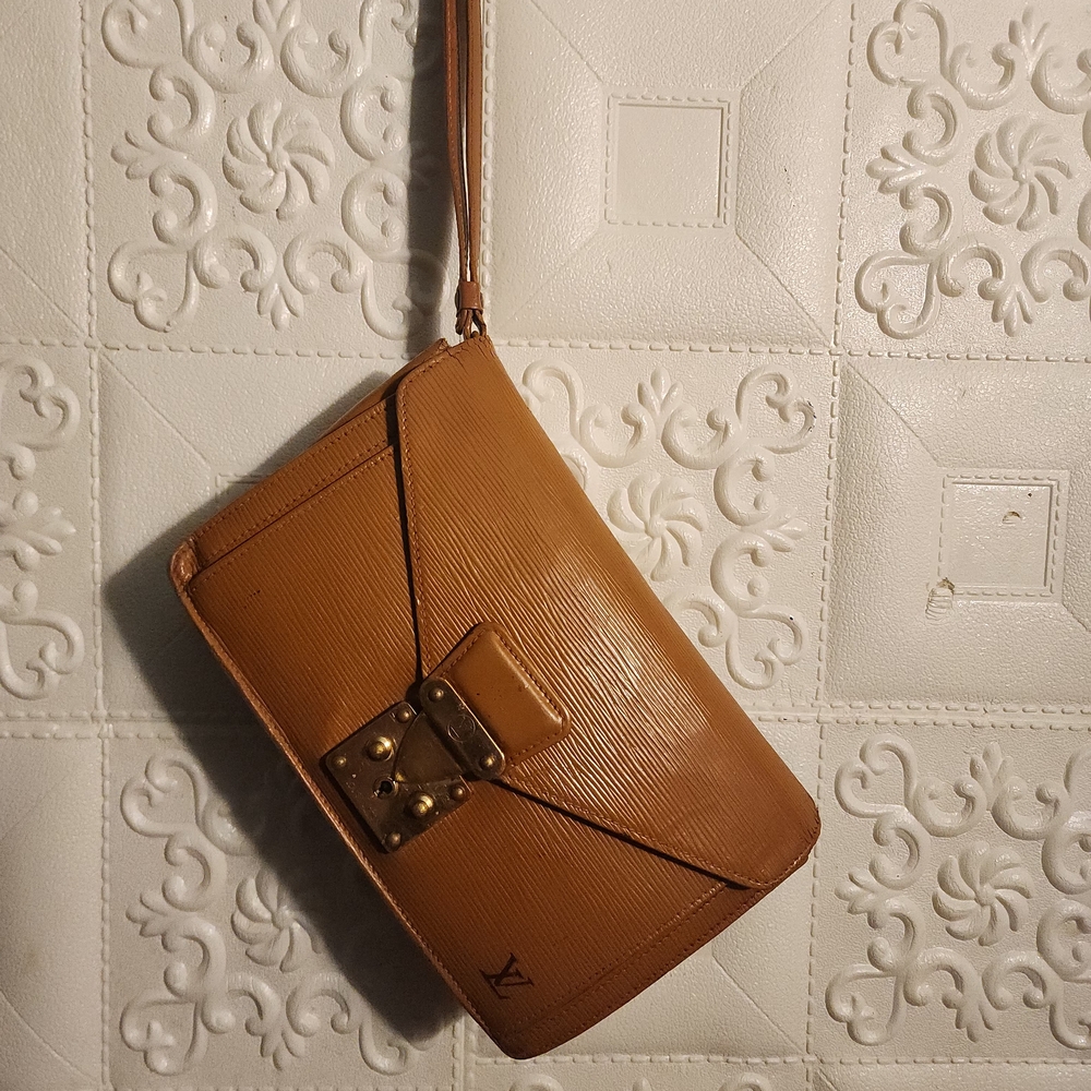 Louis Vuitton Epi Leather Tan Marley Dragonne Sellier Clutch Wristlet Authentic